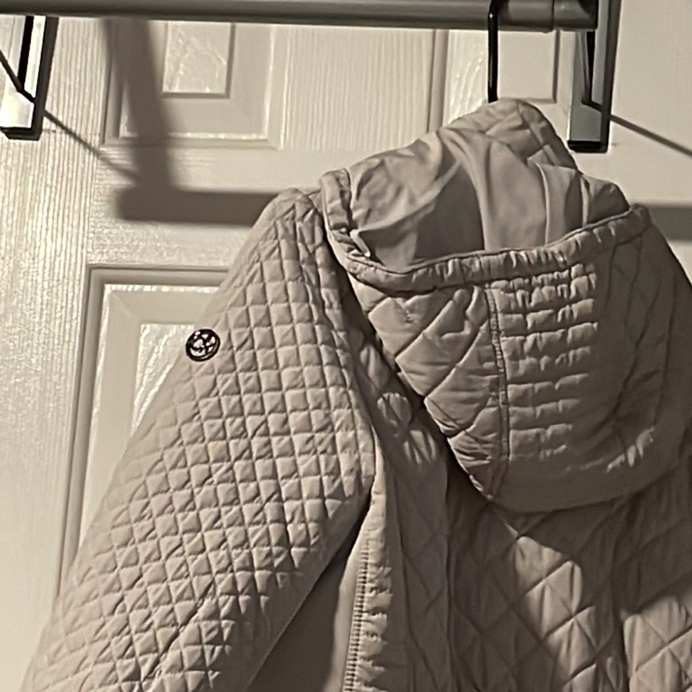 Jacket - Picture 3 of 3